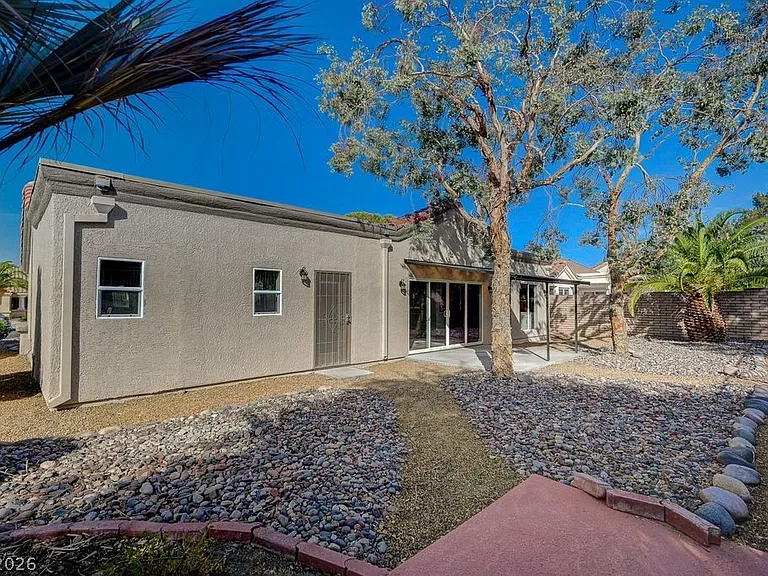8753 Sundial Dr — Photo 13