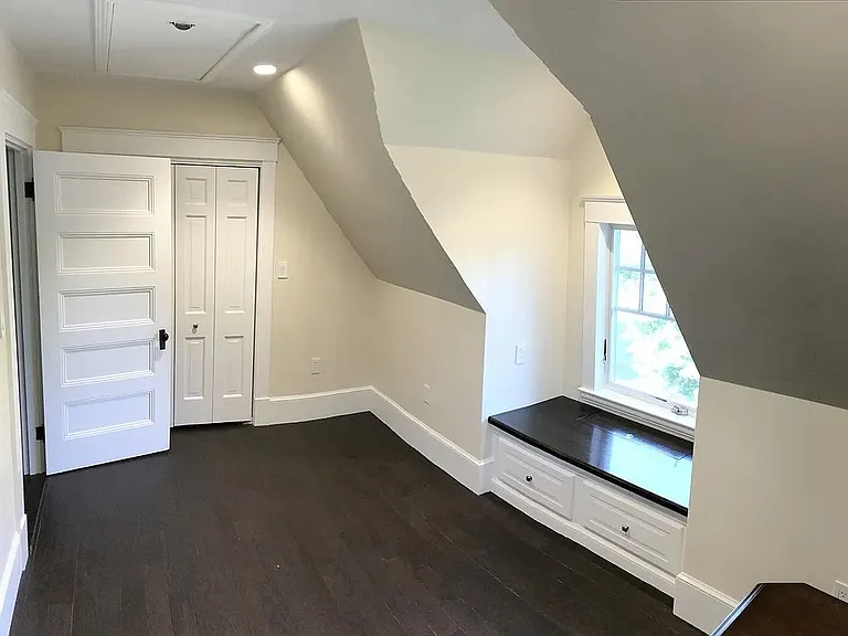 70 Sumner St — Photo 22