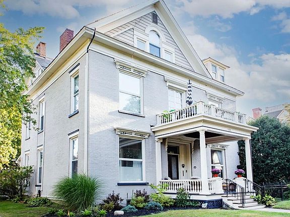 2nd image of 143 Caroline St