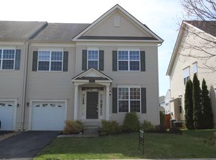 305 Lewisburg Ln, Martinsburg, WV 25403