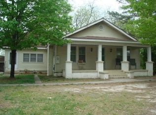 245 N Hickory St, Angier, NC 27501