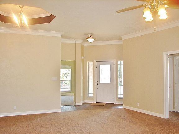 4th image of 5907 Southampton Pl