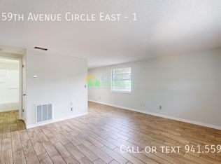 1109 59th Avenue Cir E #1, Bradenton, FL 34203
