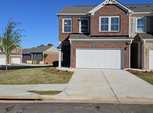 3219 Gallant Fox Ln, Snellville, GA 30078