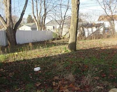 2nd image of 1045 Maplewood Ave
