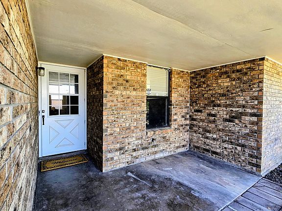 3rd image of 2344 Camino Del Rey