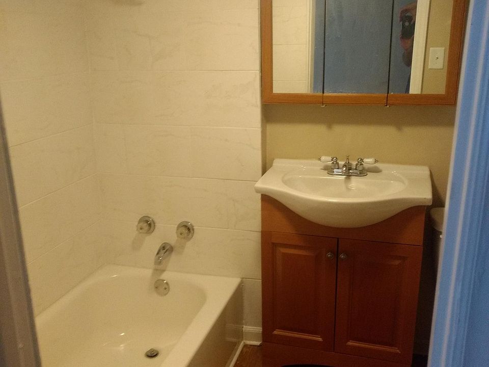 2nd image of 612 N Logan St #612