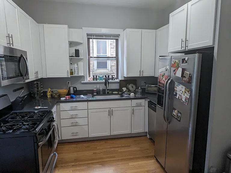 2425 N Geneva Ter #2 — Photo 2