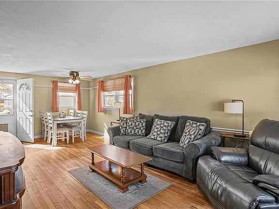 5th image of 78 Villa Ave