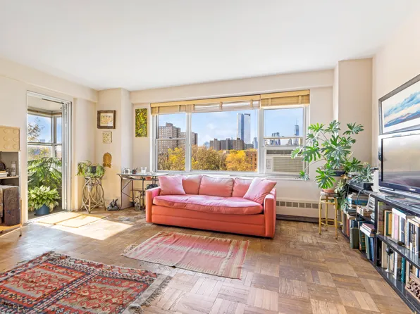 453 F D R Drive image 1 of 13