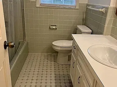 601 Larkin Ln — Photo 10
