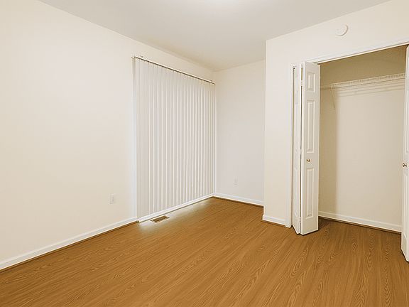 5th image of 422 N Hamilton St #2