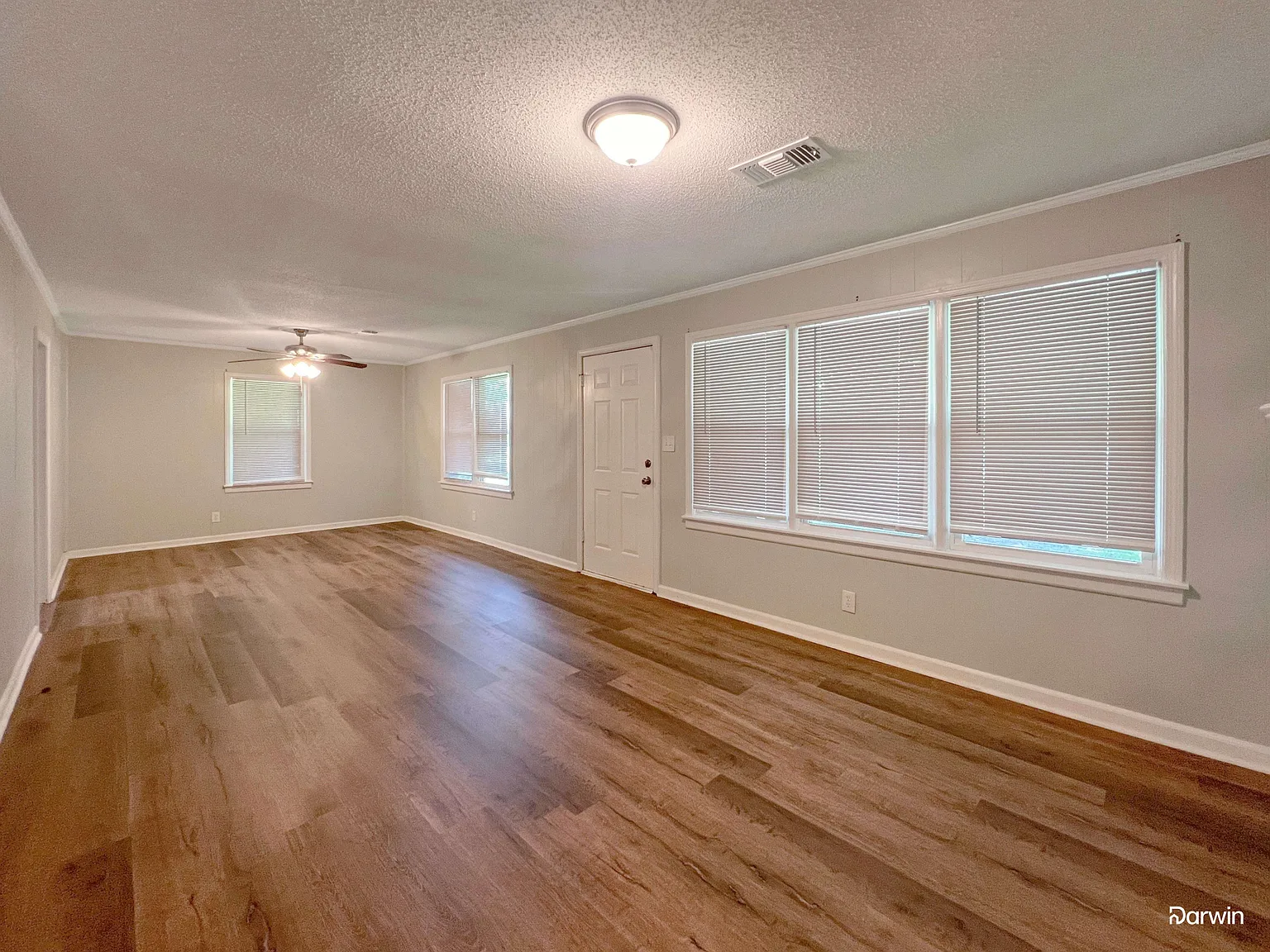 4 bed, 2.0 bath, 1665 sqft, $1,840 — Photo 4