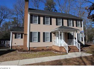8802 Emory Oak Ln, North Chesterfield, VA 23237