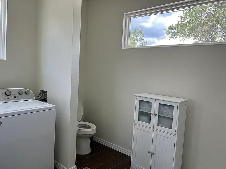 1840 Skyline Dr — Photo 6