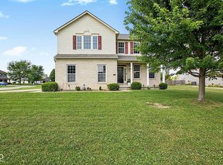 2410 McGregor Dr, Avon, IN 46123