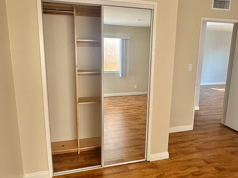 2014 S Bentley Ave #202 — Photo 19