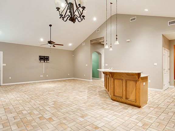 2nd image of 2112 Jefferson Ave