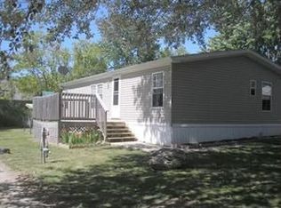 132 3rd St, Caro, MI 48723