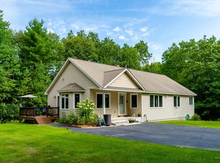 6 Kinney Rd, Gorham, ME 04038