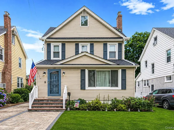 159 Iris Avenue, Floral Park, NY 11001