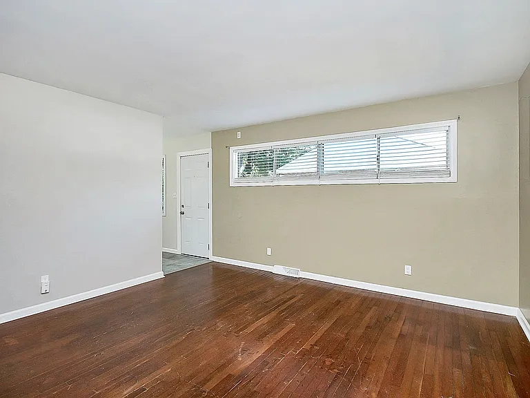2244 English Dr — Photo 22