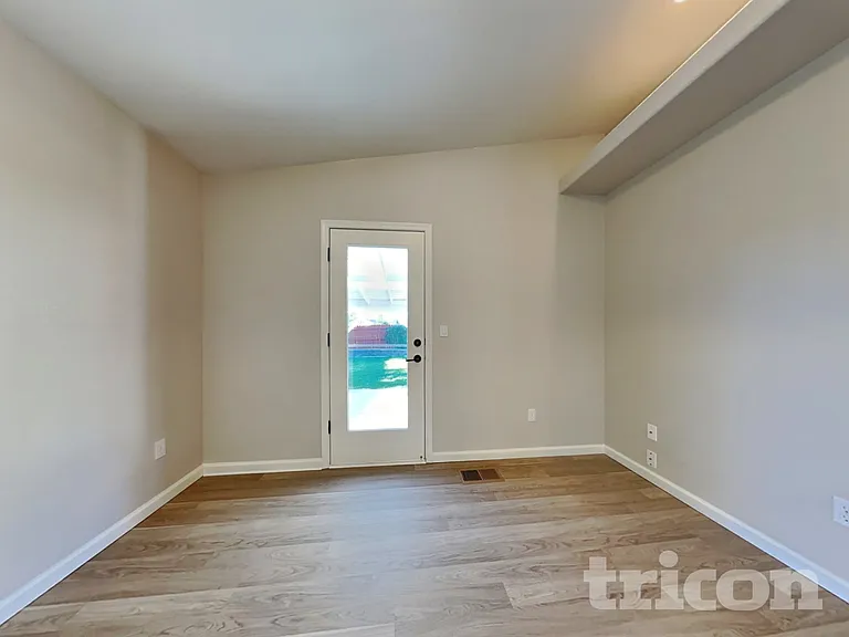 17700 Smoketree Ct — Photo 5