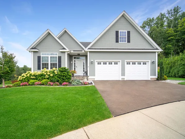 114 Summer Lane #9, North Haven, CT 06473