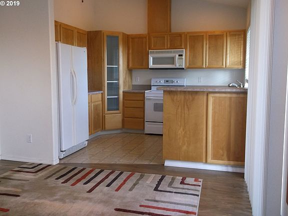 4th image of 5264 NE 121st Ave APT 249