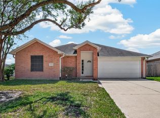 9202 Desirable Dr, La Porte, TX 77571