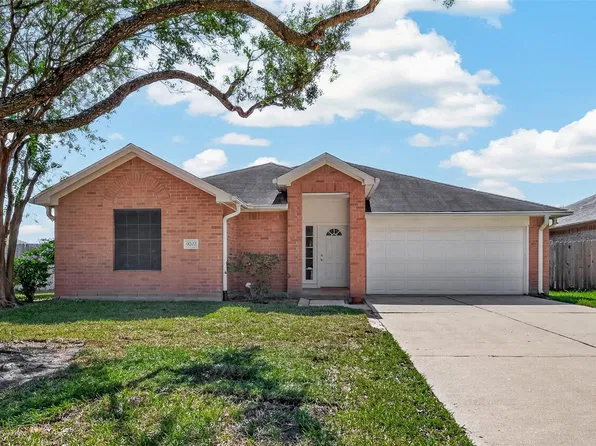 9202 Desirable Dr, La Porte, TX 77571