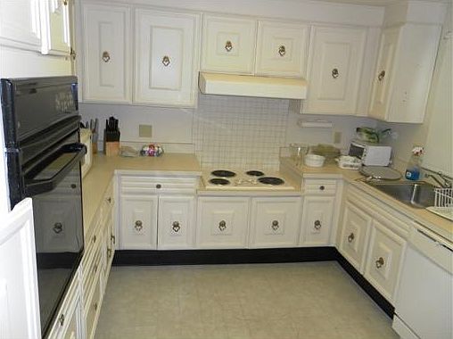 2nd image of 24A Rossmoor Dr