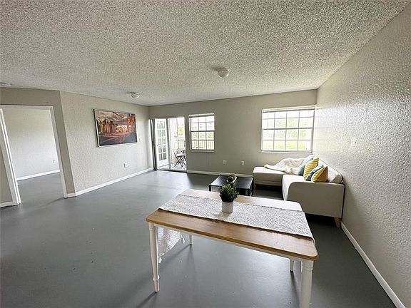 5th image of 2841 N Oakland Forest Drive #204