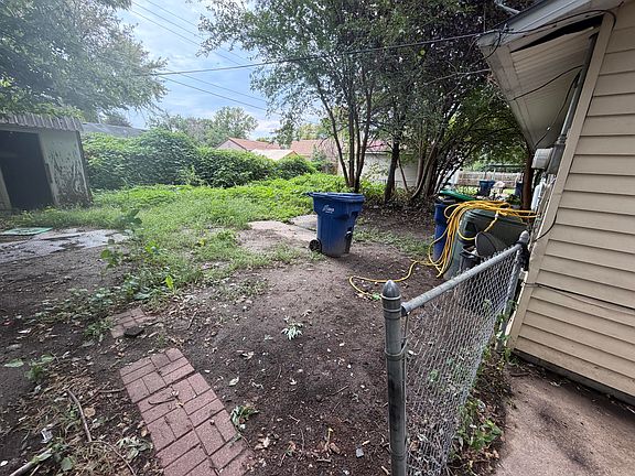 5th image of 1321 Dorene Blvd