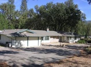 49997 Pierce Dr, Oakhurst, CA 93644