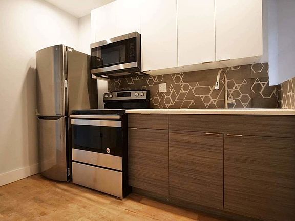 3rd image of 375 Howard Ave #4