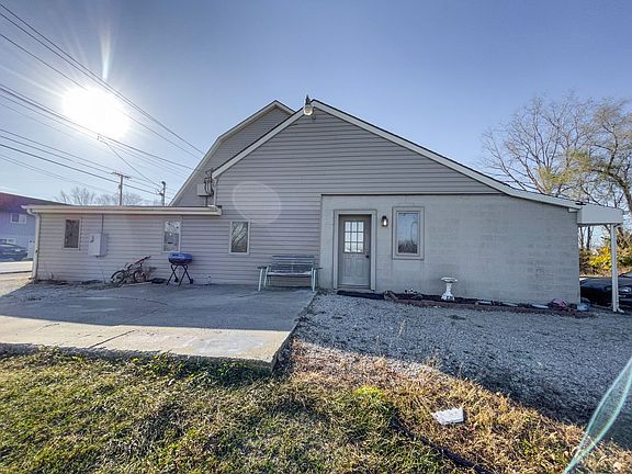 5th image of 9012 W Jackson St #B