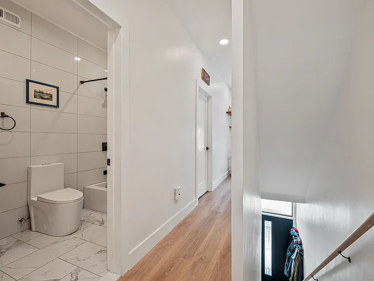4812 Dearborn St — Photo 12