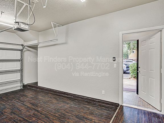 3rd image of 8539 Gate Pkwy W Unit 1321