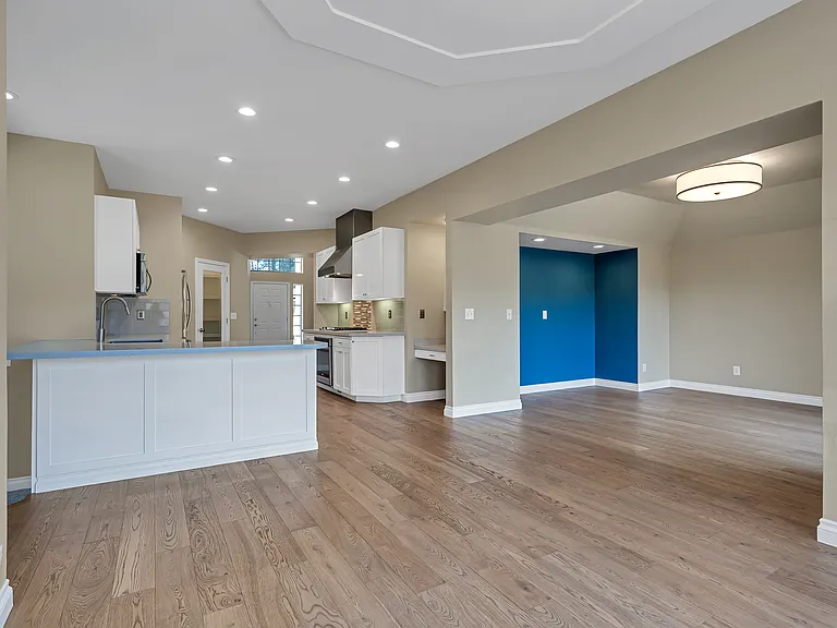 3857 Eagle Pkwy — Photo 12
