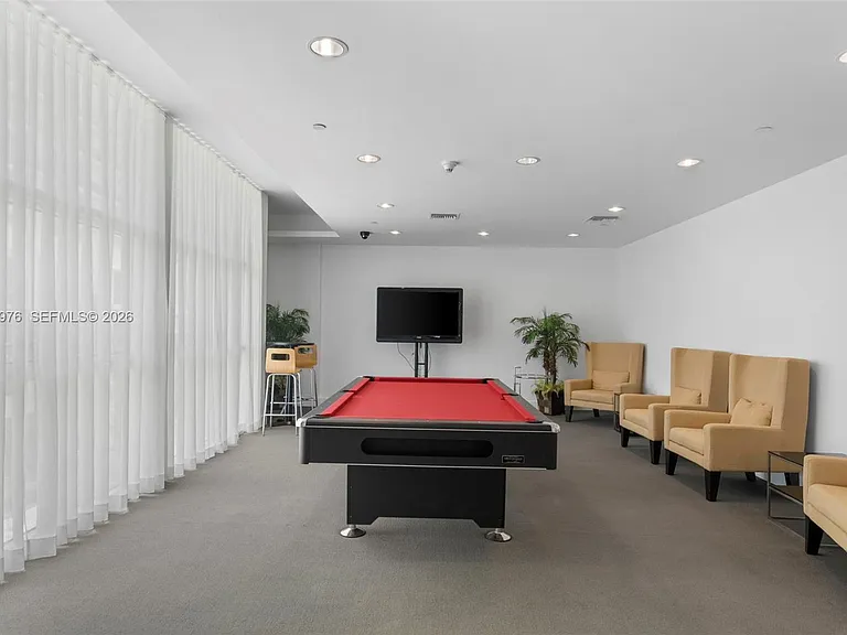 350 NE 24th St #703 — Photo 21