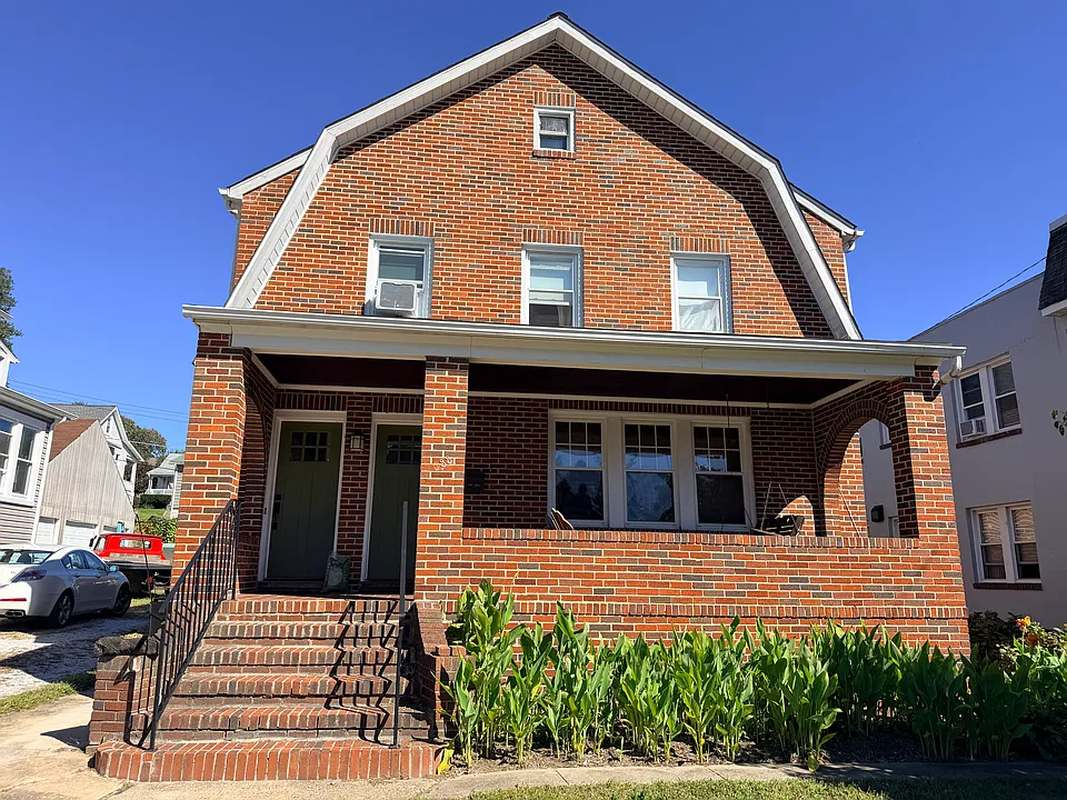 633 Plymouth Rd #1