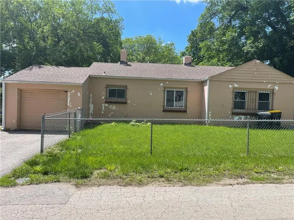7301 Wabash Ave, Kansas City, MO 64132