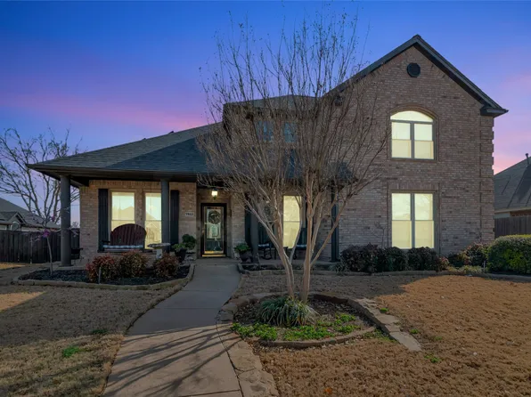 7812 Woodhaven Dr, North Richland Hills, TX 76182