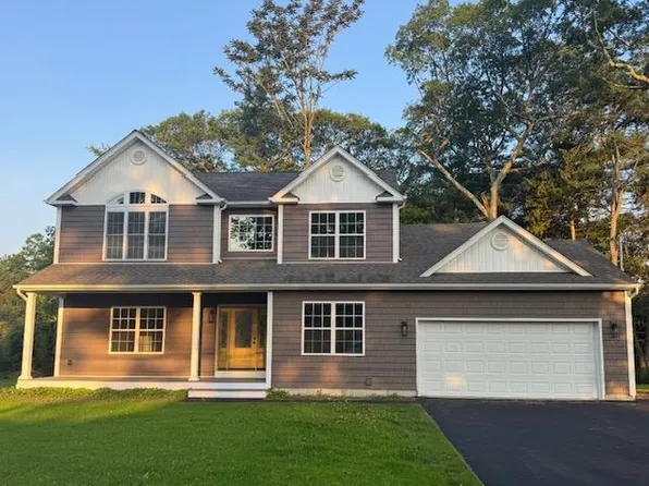 2384 A N/C Walnut Avenue, Ronkonkoma, NY 11779