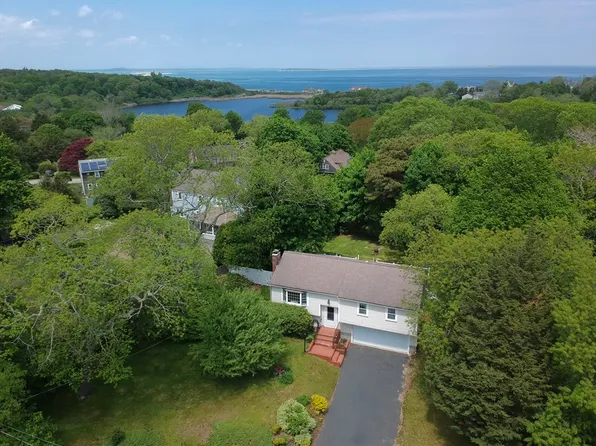 8 Eel River Cir, Plymouth, MA 02360