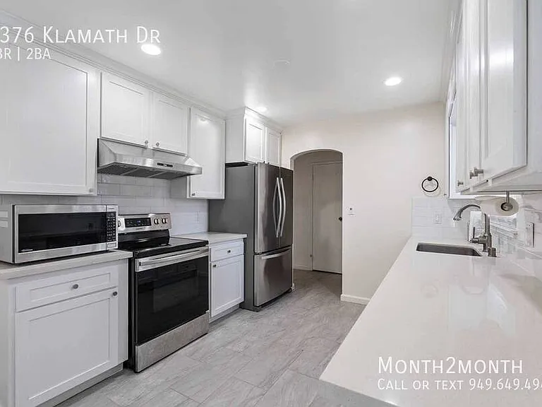 1376 Klamath Dr — Photo 9