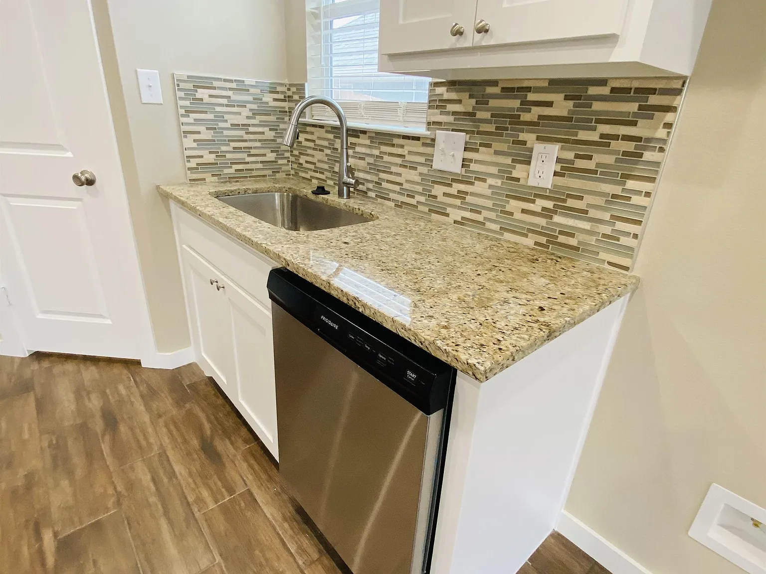 307 North Colbert Avenue, Sherman, TX 75090 - 1 — Photo 4