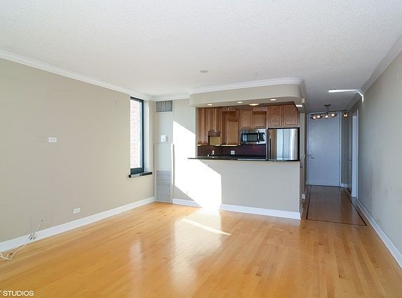 2nd image of 3660 N Lake Shore Dr APT 3207