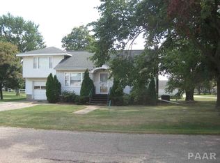 2822 W Main St, Edelstein, IL 61526
